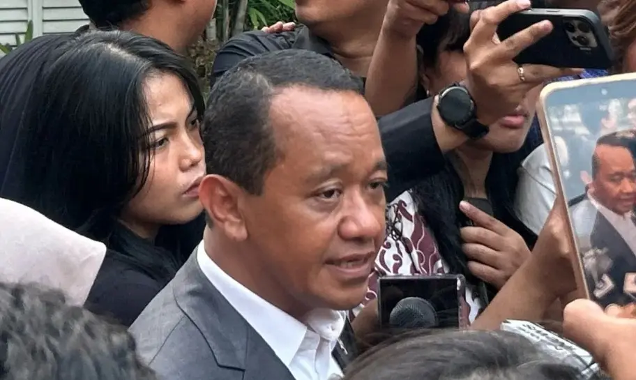 Bahlil Ungkap Dugaan Penyebab Listrik Padam Massal di Batam, Petir hingga Kelelawar Jadi Sorotan