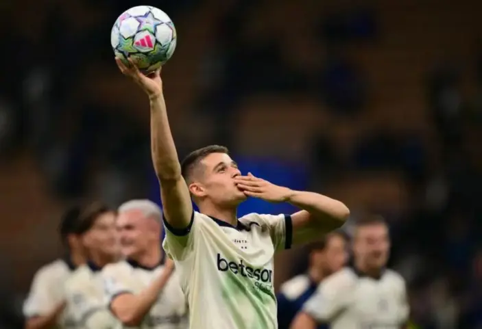 Club Brugge Permalukan Inter Milan 4-3 di Liga Champions, Nicolo Tresoldi Cetak Hattrick dalam Drama Tujuh Gol