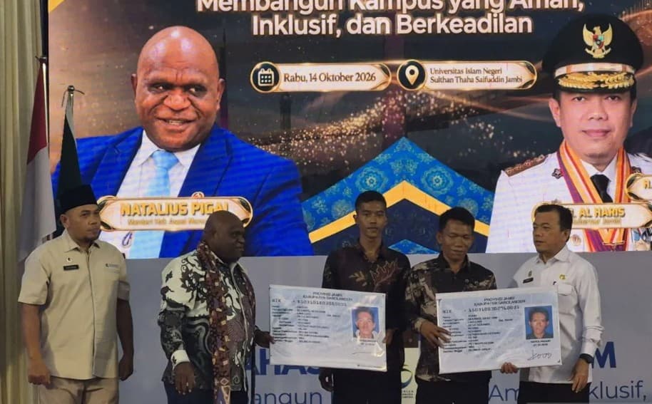 Menteri HAM Natalius Pigai Tegaskan KTP Elektronik Jadi Kunci Pemenuhan Hak Dasar Suku Anak Dalam di Jambi