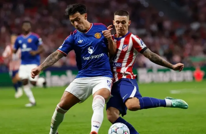 Lisandro Martinez Kritik Manajemen Manchester United, Bela Michael Carrick Usai Kekalahan dari Atletico Madrid