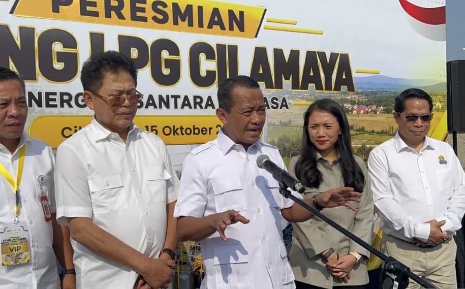 Antrean BBM di Bali Mulai Terurai, Bahlil Perintahkan SPBU Buka 24 Jam dan Percepat Distribusi Pertamina