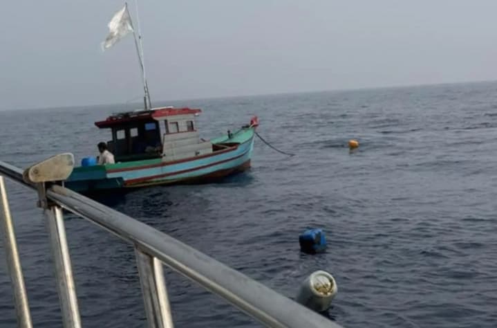 Nelayan Anambas yang Hilang saat Melaut Ditemukan Selamat di Perairan Malaysia setelah Kapalnya Kehabisan BBM