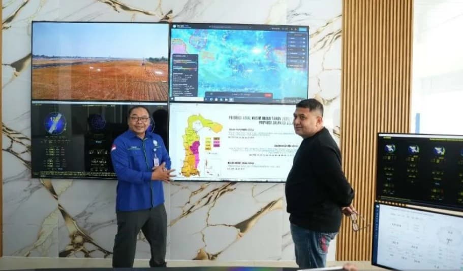 Kabut Asap Selimuti Makassar, Wali Kota Munafri Pantau Kondisi Udara di BMKG dan Cari Solusi Penanganan