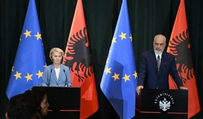 Demonstrasi Mahasiswa di Albania Berujung Ricuh, 156 Orang Luka-Luka dan Massa Tuntut PM Edi Rama Mundur