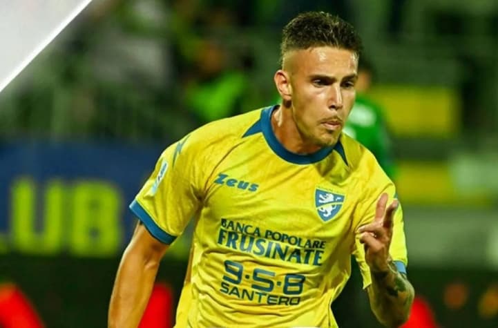 Antonio Raimondo Cetak Tiga Gol, Frosinone Kalahkan Sassuolo 4-2 dan Tembus Empat Besar Liga Italia