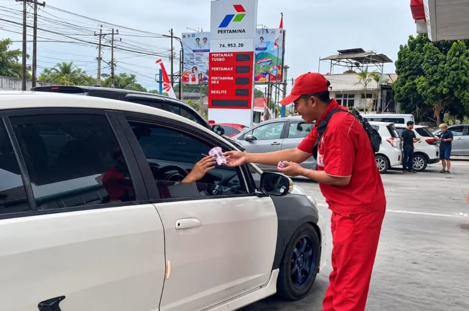 Antrean BBM di Sulawesi Utara Mengular, Pertamina Tambah Pasokan Pertalite 30 Persen dan Buka Terminal 24 Jam