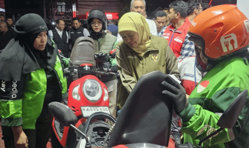 Khofifah Minta Warga Malang Tidak Panik Beli BBM, Pertamina Tambah Pasokan Jadi 407 Kiloliter per Hari