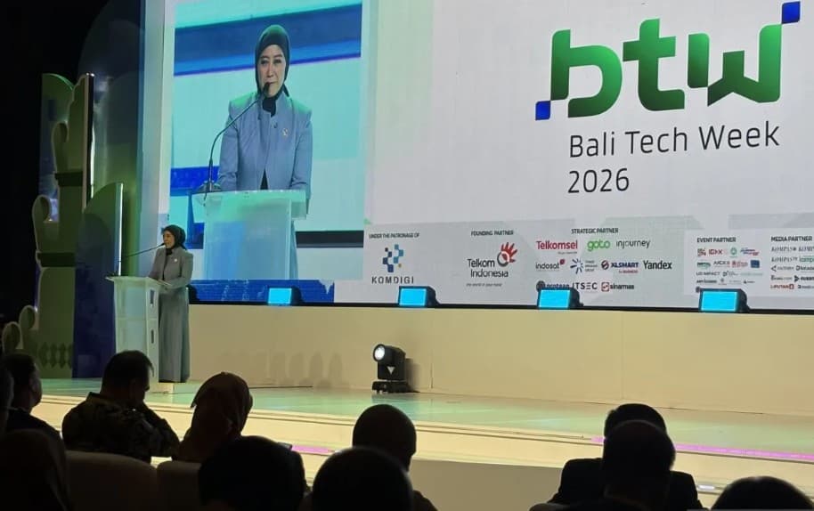 Meutya Hafid Tegaskan Indonesia Harus Berdaulat Tentukan Kecepatan Pengembangan AI, Tak Perlu Ikuti Negara Lain