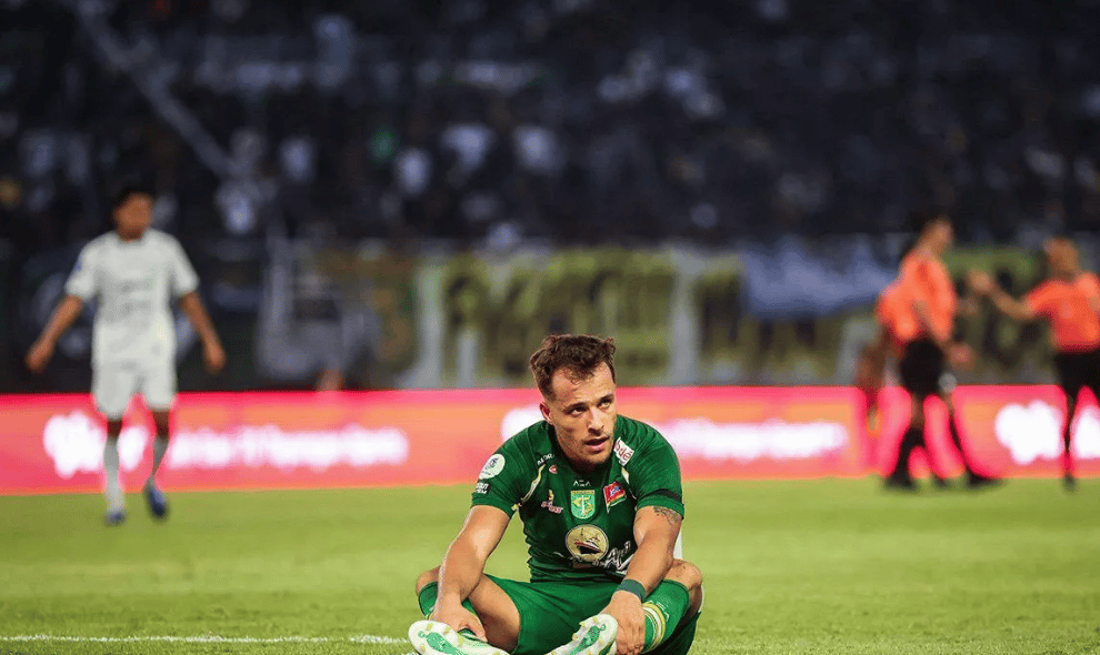 Pelatih Persebaya Bernardo Tavares Kecewa Gagal Kalahkan PSS Sleman Meski Dominasi Pertandingan dengan 20 Tembakan