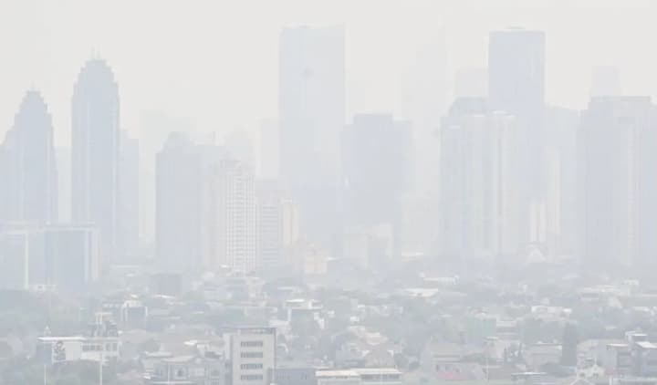 Kualitas Udara Jakarta Tidak Sehat pada Selasa Pagi, Masuk Lima Besar Kota dengan Polusi Terburuk di Dunia