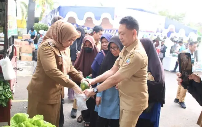 Pemkot Pontianak Gelar Pasar Murah HUT ke-255, Paket Sembako Rp120 Ribu Dijual Rp85 Ribu dan Hasil Tani Lokal Diserap