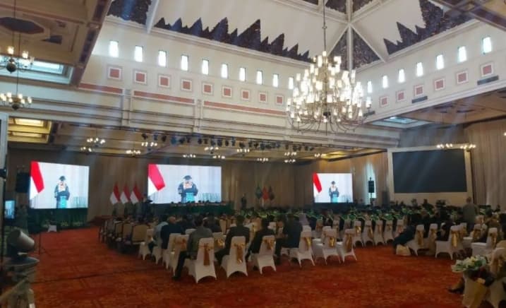 KSAD Tandyo Budi Revita Minta 90 Lulusan STHM Jadi Duta Hukum Berintegritas, Siap Hadapi Tantangan AI dan Kejahatan Siber
