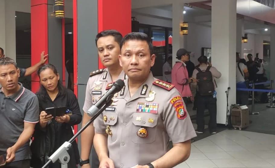 Polda Metro Jaya Bantah Tangkap Enam Aktivis Greenpeace di Bundaran HI, Polisi Sebut Hanya Beri Penanganan Medis