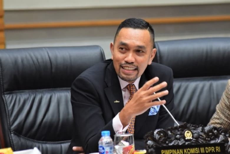 Ahmad Sahroni Desak Kapolri Usut Tuntas Dugaan Kejahatan Pasar Modal dan Tindak Tegas Pelaku Manipulasi Saham