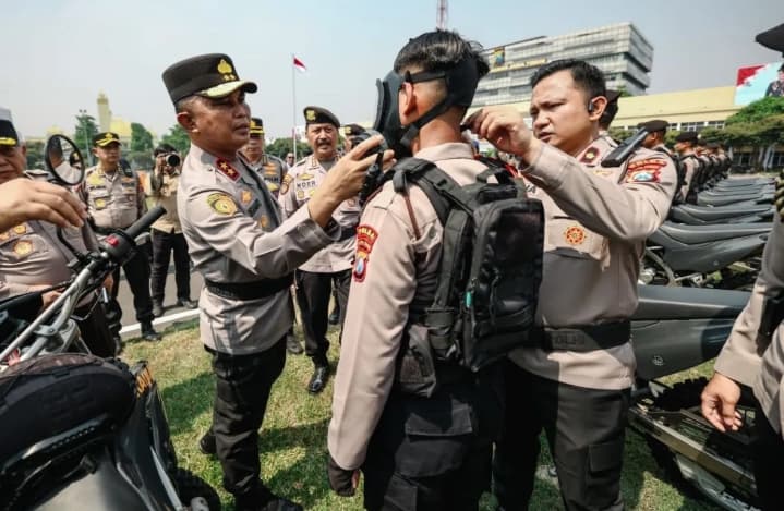 Polda Jatim Kerahkan Pasukan BKO ke Sembilan Wilayah Terdampak Karhutla, Perkuat Pemadaman dan Antisipasi Kebakaran Susulan