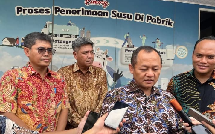 Menperin Tantang Cimory Produksi Keju Khas Indonesia dalam Setahun
