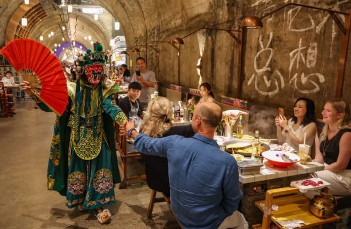 China Jadi Sorotan Destinasi Wisata Luar Negeri, Pemesanan Wisatawan Indonesia ke Chongqing Meningkat pada Kuartal III 2026