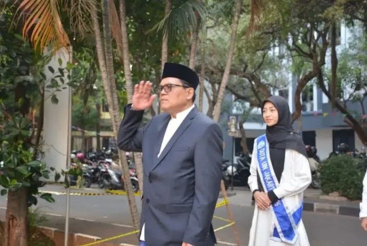 Rektor UIN Jakarta Ajak Santri Jadi Penggerak Perubahan Bangsa melalui Ilmu, Integritas, dan Kepemimpinan