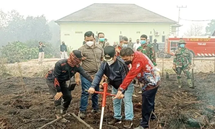 Kabut Asap di Sampit Kian Pekat, Bupati Kotim Ungkap Penyebab hingga Jarak Pandang Tinggal Lima Meter