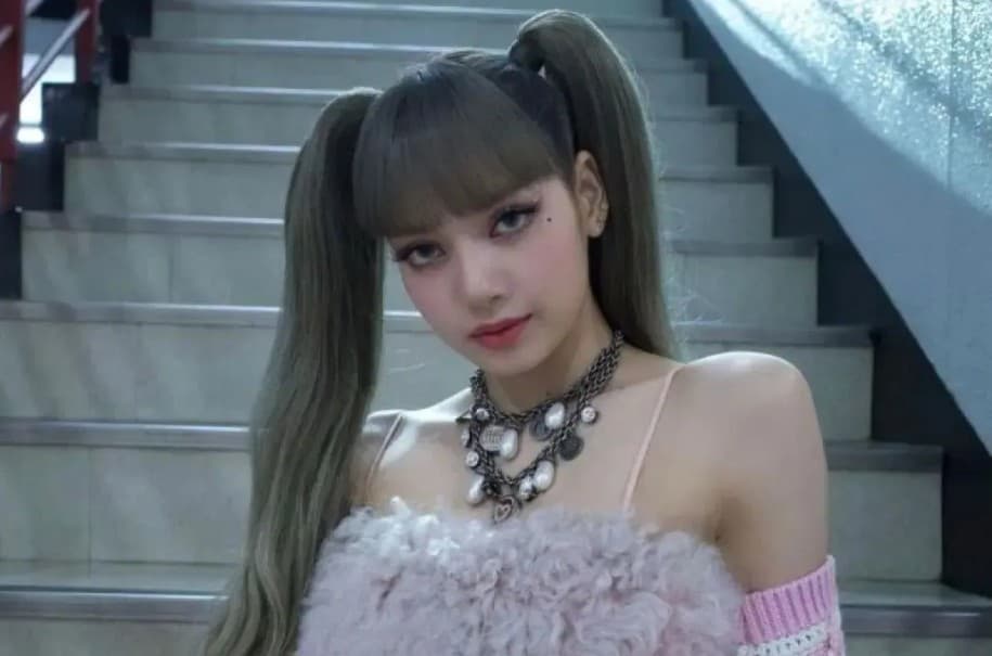 Lisa BLACKPINK Resmi Rilis EP Solo "Press Play" dengan Enam Lagu, Jadikan "Tarantino" sebagai Lagu Utama