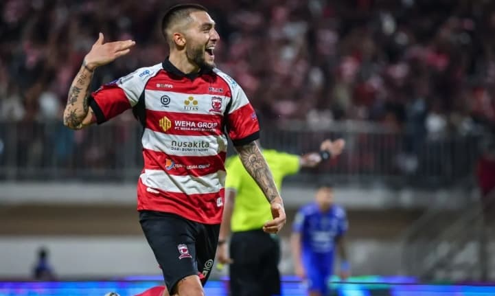 Madura United Bungkam Persib Bandung 1-0 Lewat Gol Menit Akhir, Ze Gomes Girang Raih Tiga Poin Penting