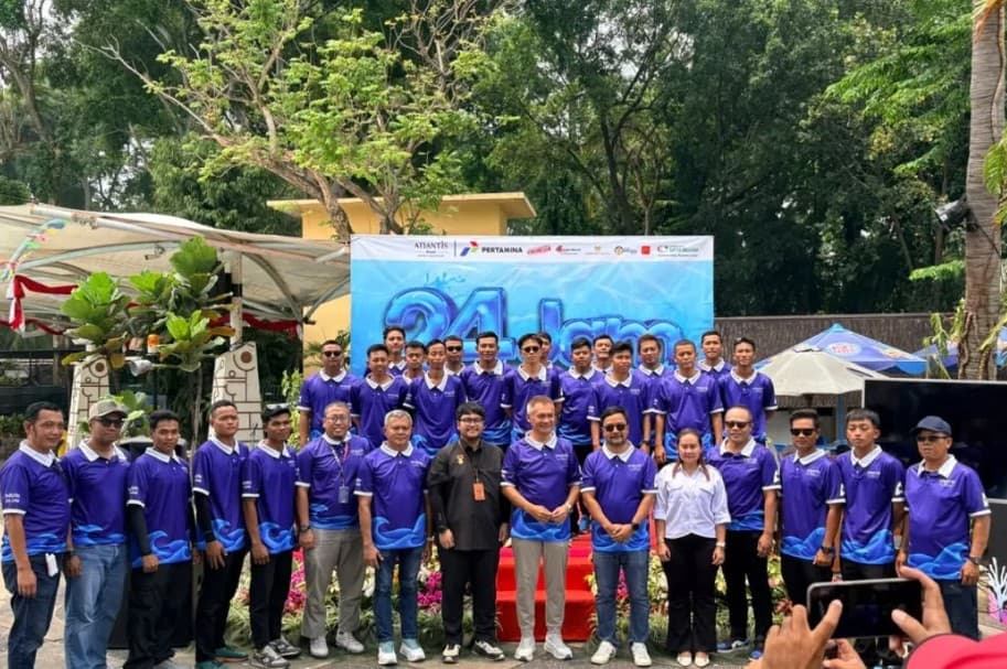 Ancol Gelar Renang Estafet 24 Jam dan Bentangkan Bendera Merah Putih 360 Meter demi Pecahkan Dua Rekor MURI