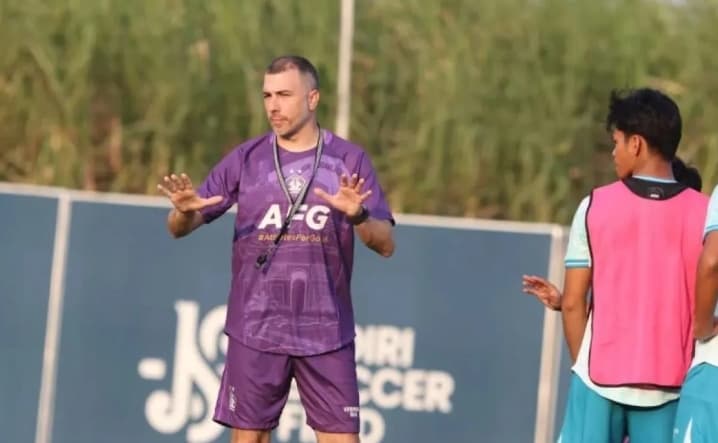 Persik Kediri Bidik Poin di Kandang Persija Jakarta, Marcos Reina Siapkan Strategi Khusus demi Lanjutkan Tren Positif