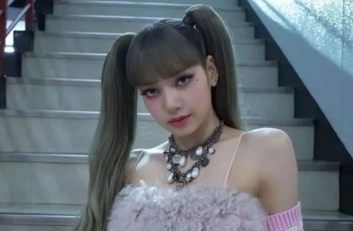 Lisa BLACKPINK Rilis Album Mini Baru, iPhone Duo Mulai Dipesan di Indonesia dengan Harga Rp45 Jutaan