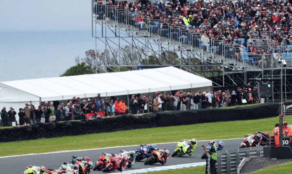 Kabut Tebal Kacaukan MotoGP Australia 2026, Balapan Ditunda dan Veda Pratama Terancam Gagal Tampil dari Posisi Terdepan