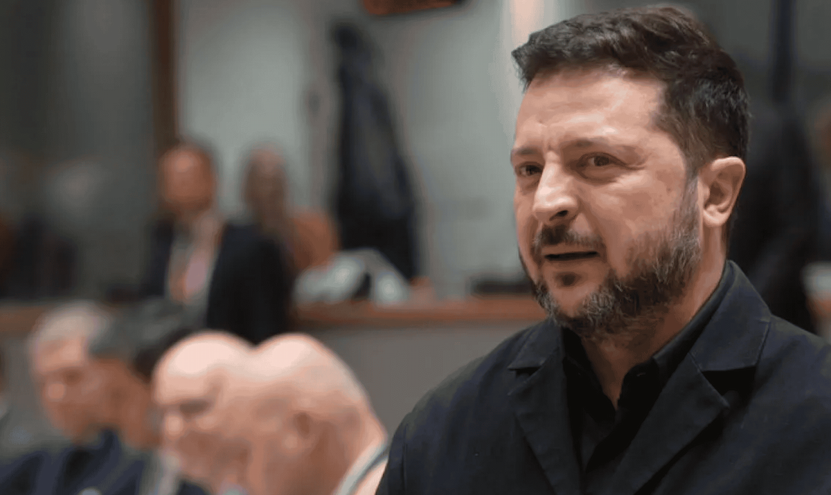 Zelensky Siap Hentikan Pertempuran di Garis Depan, tetapi Tegas Tolak Penyerahan 25 Persen Wilayah Ukraina