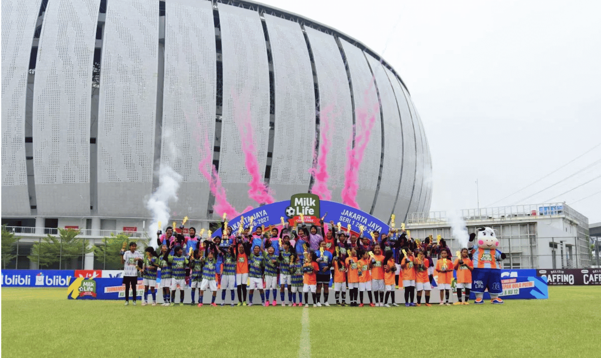 SDN Pondok Kacang Timur 04 dan SDN Cakung Barat 05 Juara MilkLife Soccer Challenge Jakarta 2026/2027