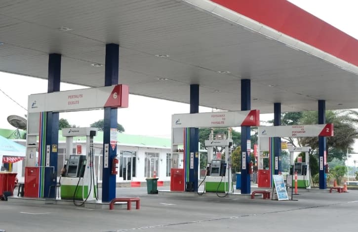 Pertamina Pecat Operator SPBU Bintaro Usai Viral Isi Pertalite Rp80 Ribu meski Konsumen Bayar Rp100 Ribu