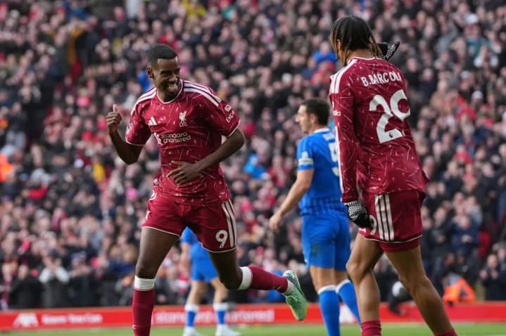 Liverpool Bungkam Brighton 2-0 di Anfield, Gol Alexander Isak Bawa The Reds Naik ke Posisi Empat Liga Inggris