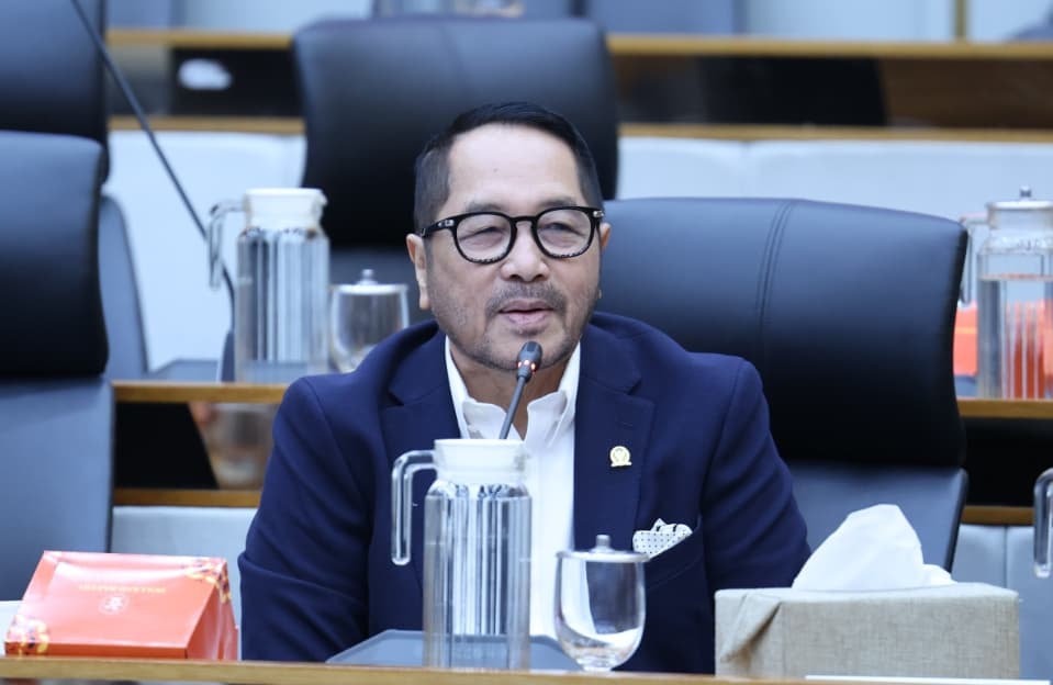 Sejumlah Petugas dan Relawan Gugur Saat Padamkan Karhutla, DPR Desak Pemerintah Evaluasi Total Sistem Penanganan