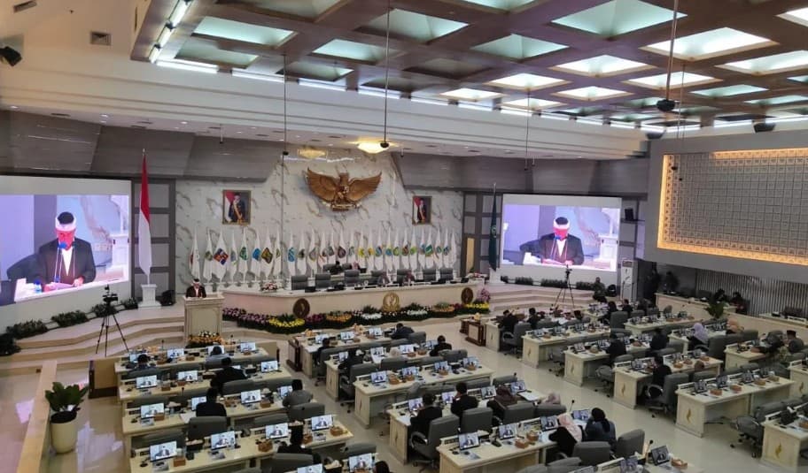RAPBD Jawa Barat 2027 Targetkan Pendapatan Rp29,35 Triliun, Rp1,67 Triliun Dialokasikan untuk Bayar Utang
