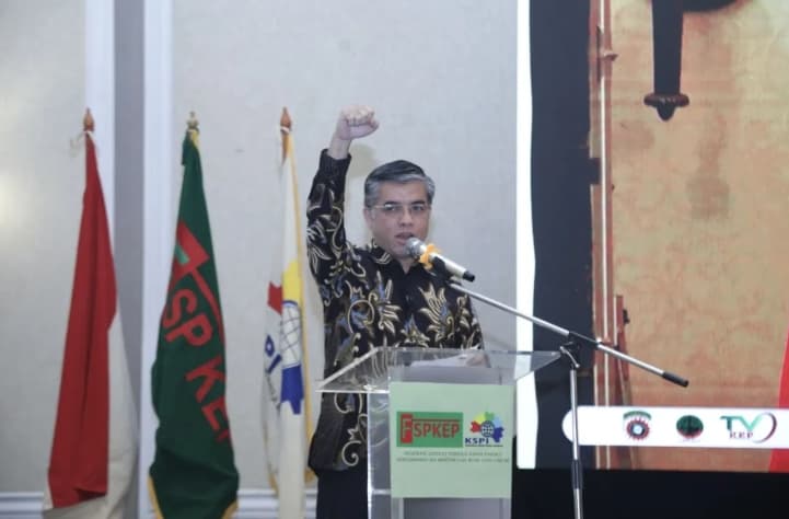 Menaker Yassierli Ajak Serikat Buruh Kawal UU Ketenagakerjaan Baru demi Perkuat Perlindungan dan Kesejahteraan Pekerja