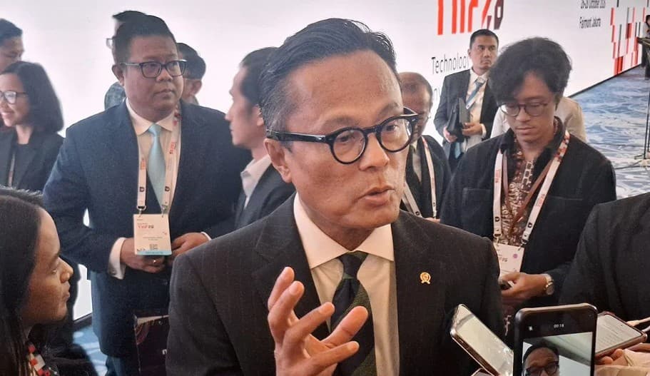Danantara Tunda Merger Garuda Indonesia dan Pelita Air, Dony Oskaria Ungkap Alasan dan Fokus Pembenahan