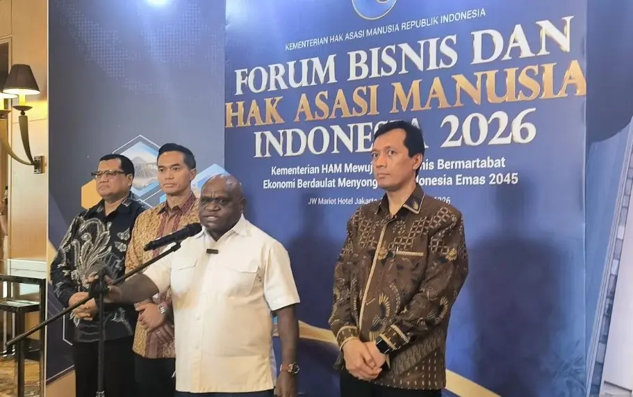 Menteri HAM Natalius Pigai Siapkan Aturan Baru Bisnis dan HAM, Perusahaan Wajib Lapor Mulai 2028
