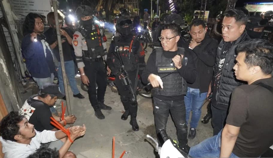 Polda Metro Jaya Gerebek Kampung Ambon, Tujuh Orang Diamankan dan Enam Positif Narkoba