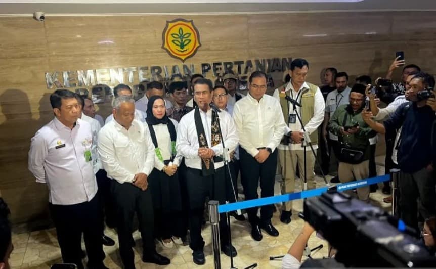 Mentan Amran Bangun Sistem Terpadu Peternak dan Petani Jagung, Siapkan 300 Ribu Hektare Lahan Pakan