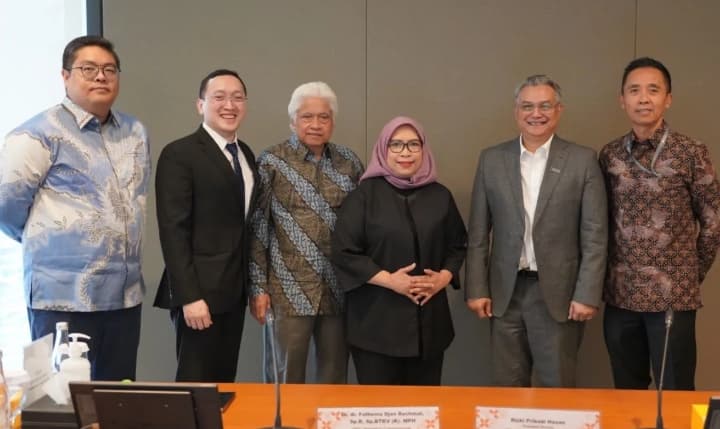 IIF Salurkan Pembiayaan Rp601,4 Miliar untuk Pusat Data di Bekasi dan Rumah Sakit Jantung di Medan
