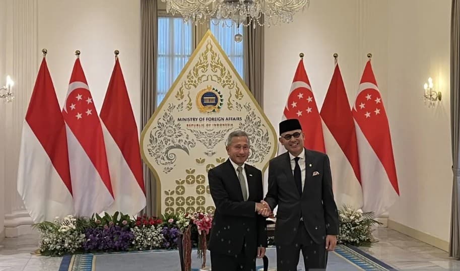 Menlu RI dan Singapura Gelar Pertemuan Bilateral di Jakarta di Tengah Kebijakan Pengurangan Ekspor Gas