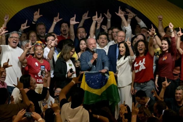 Lula da Silva Menangi Pilpres Brasil 2026, Kalahkan Flavio Bolsonaro di Tengah Penguatan Politik Kanan Jauh