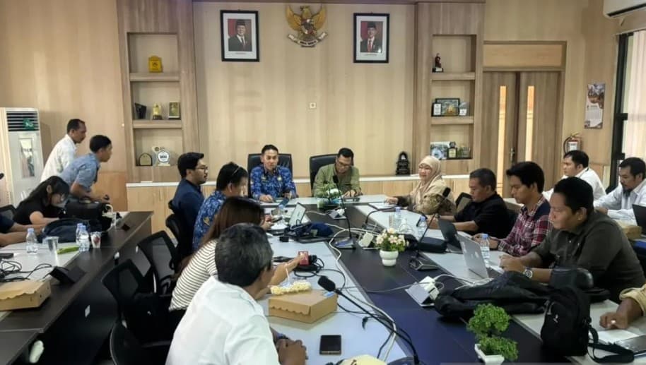 Bappenas Dorong Ekowisata Berkelanjutan di Gunung Rinjani, Soroti 30 Ton Sampah Pendakian per Tahun