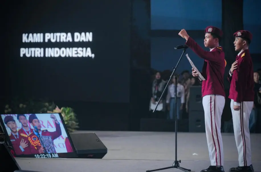 Dua Siswa Sekolah Rakyat Pimpin Ikrar Sumpah Pemuda di Makassar, Ribuan Peserta Ikut Bergema