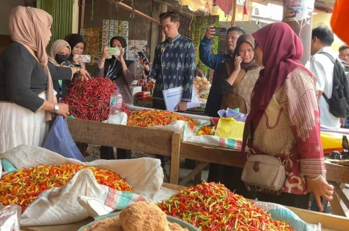 Kemendagri Pantau Harga Pangan di Palu, Cabai Tembus Rp130 Ribu per Kilogram tetapi Stok Masih Aman
