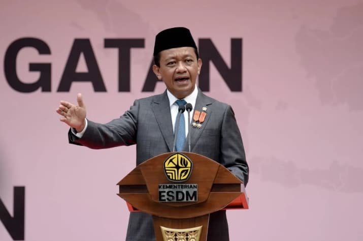 Bahlil Dorong Hilirisasi Nikel hingga Produksi Baterai Kendaraan Listrik, Pemerintah Kaji Pembatasan Smelter Baru