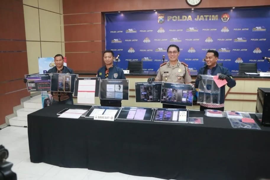 Polda Jatim Bongkar Jual Beli Akun WhatsApp dan Telegram untuk Promosi Judi Daring, Transaksi Capai Rp1 Miliar