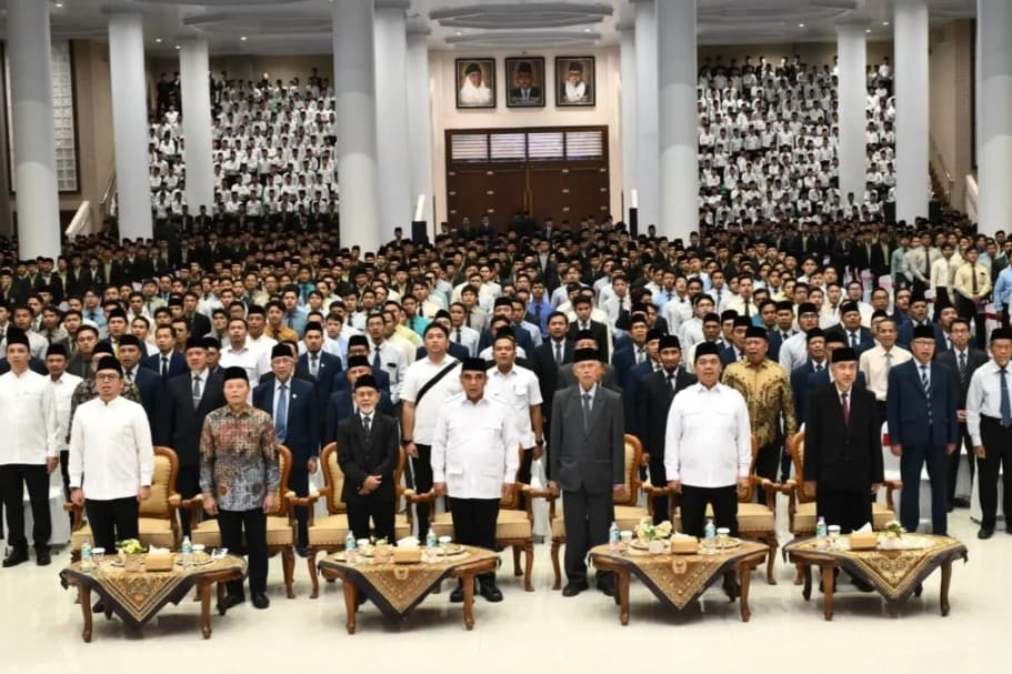 Presiden Prabowo Salurkan Bantuan ke Ponpes Gontor Ponorogo, Dukung Pendidikan dan Pengembangan Santri