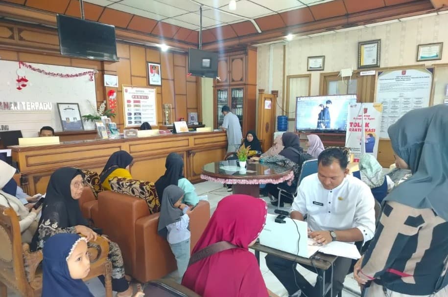 Pemuda Masjid Dunia Gandeng Baznas Salurkan Bantuan untuk 3.600 Korban Bencana di Flores NTT